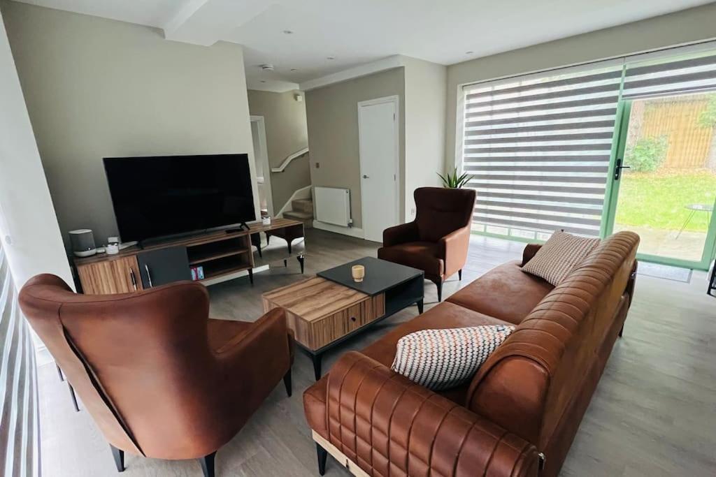 A House Designed For You… Villa Edmonton